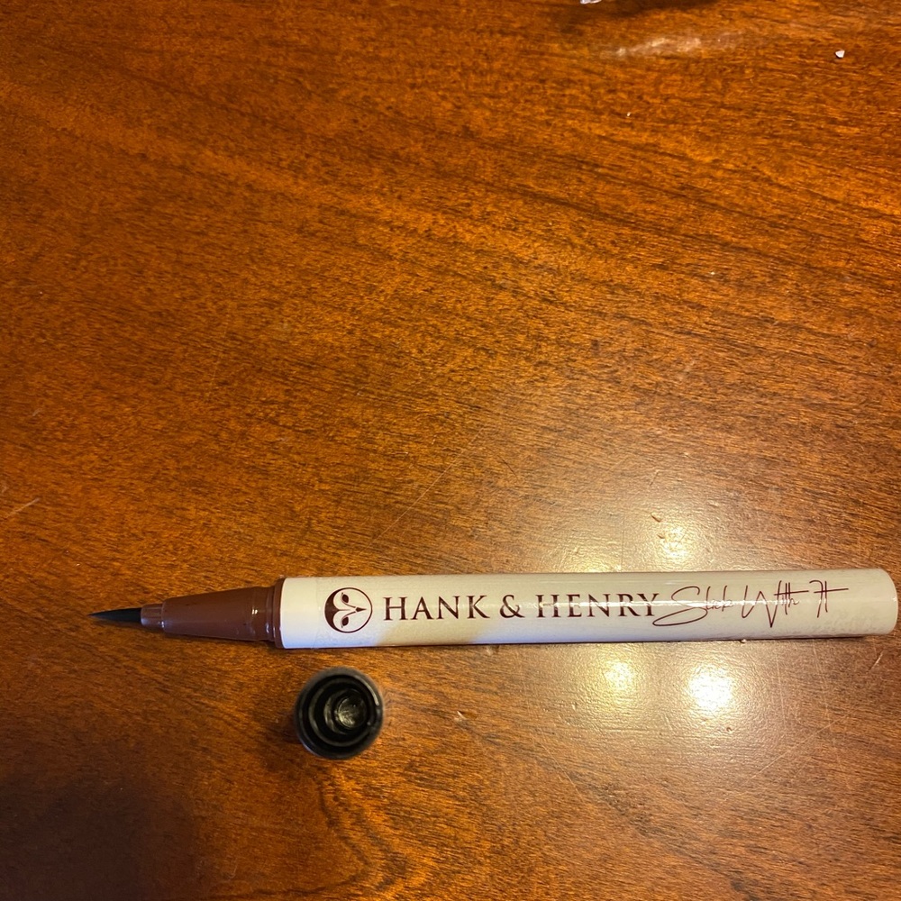 Black liquid eye liner pen. Never used